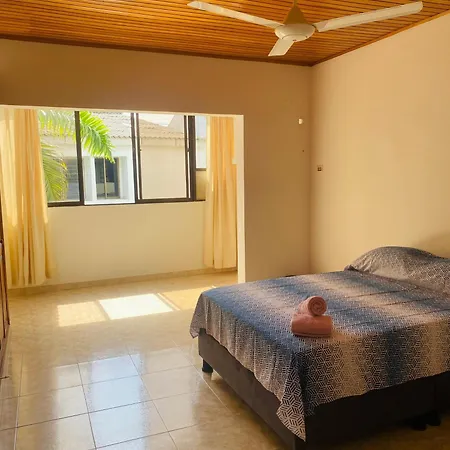 Pensión Paraiso Pie De La Popa