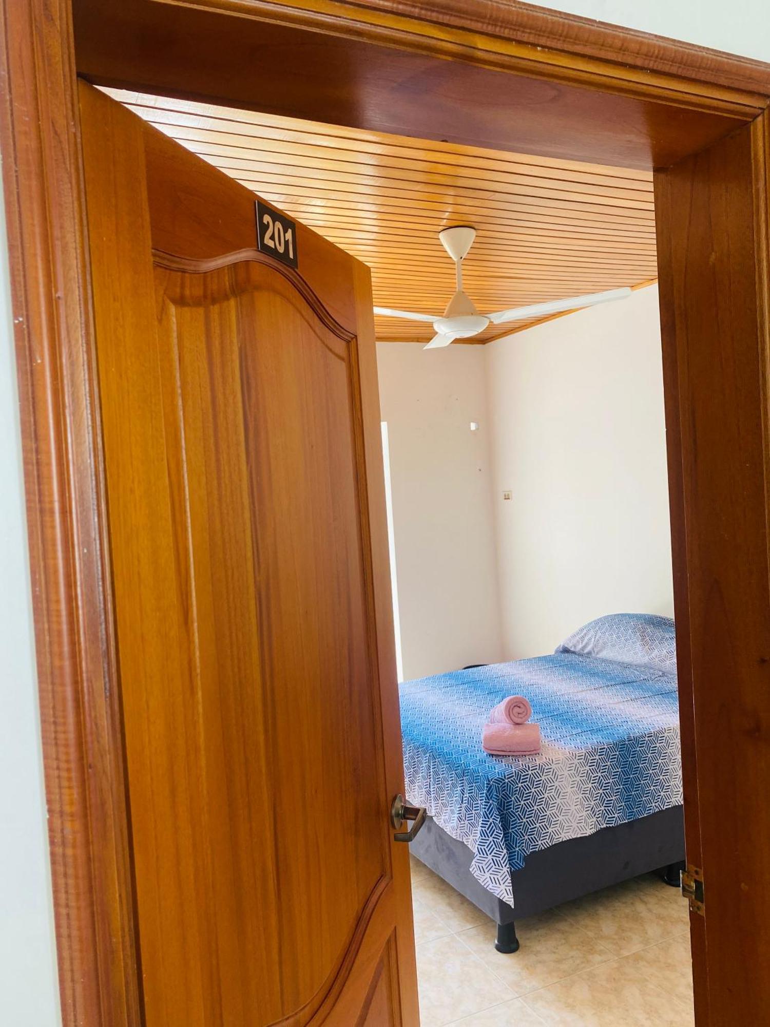 Paraiso Pie De La Popa Guest house