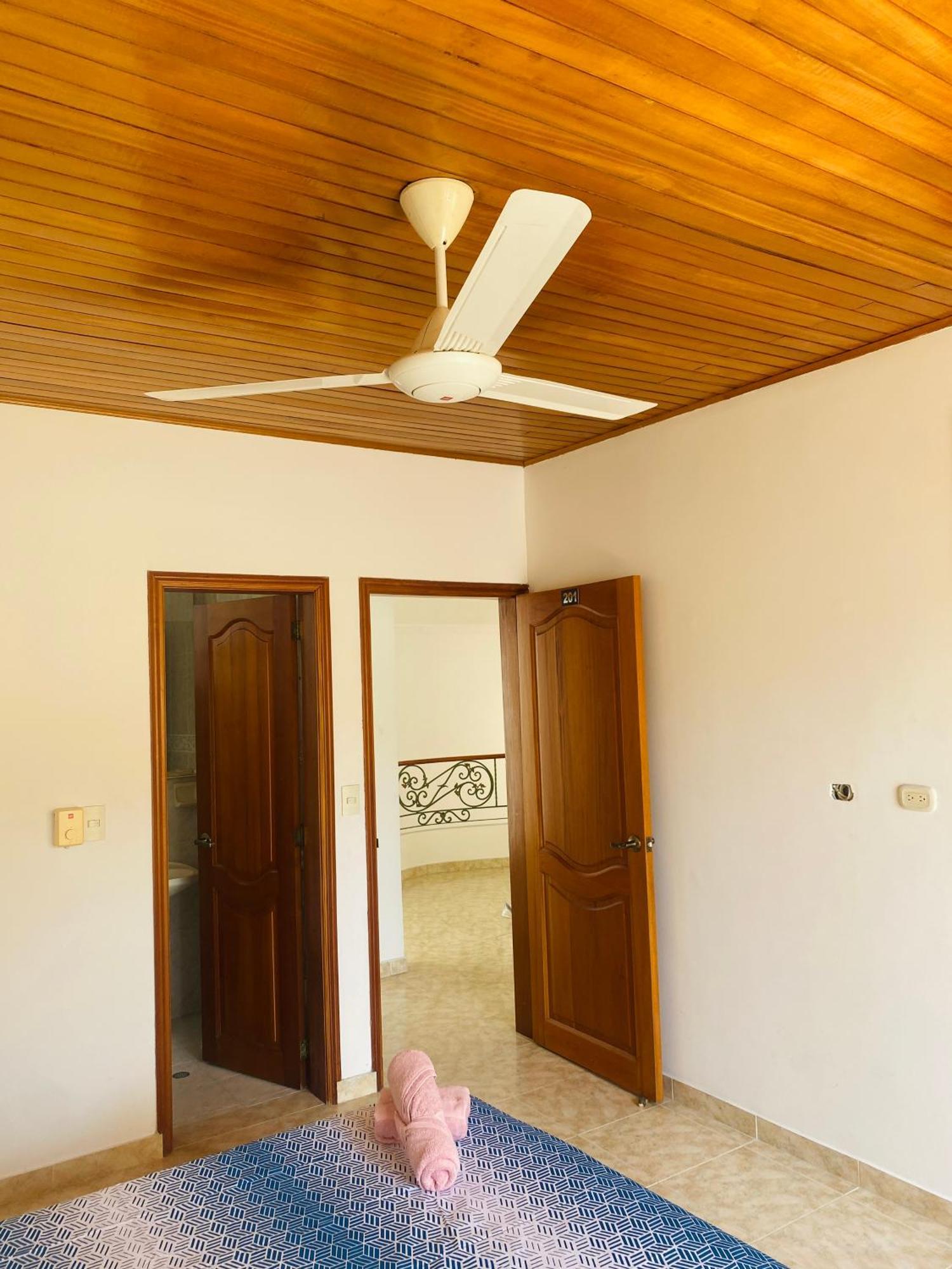 Paraiso Pie De La Popa